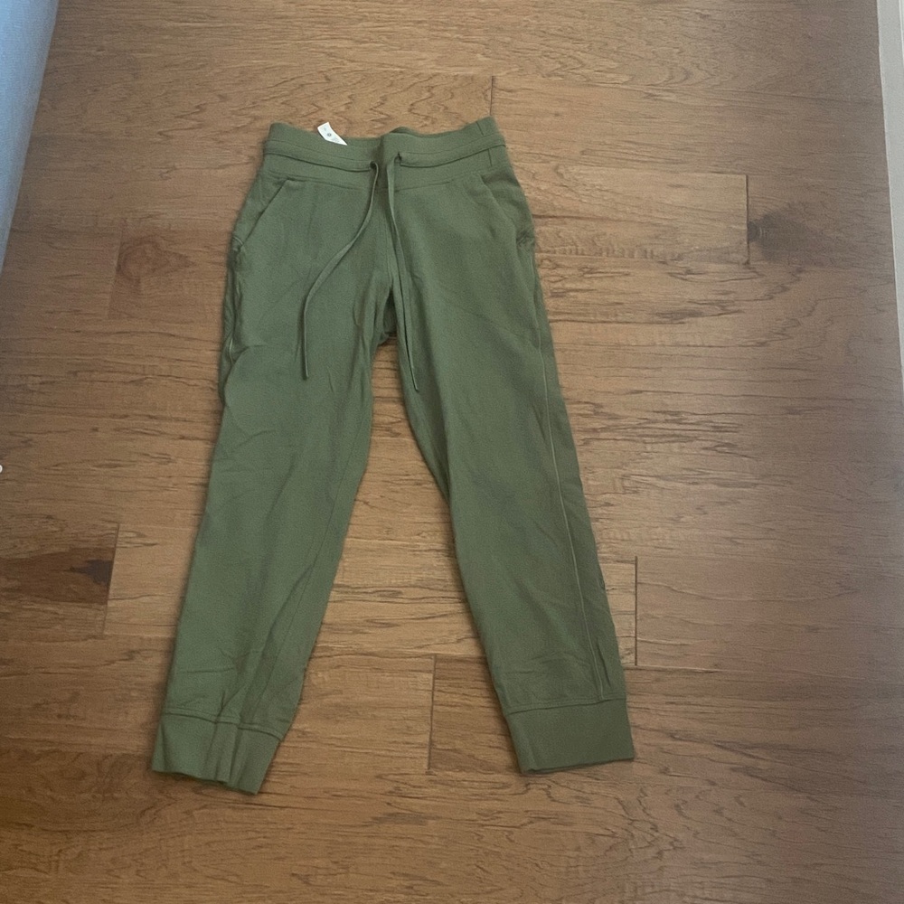 Lululemon Ready to Rulu Green Jogger Pants